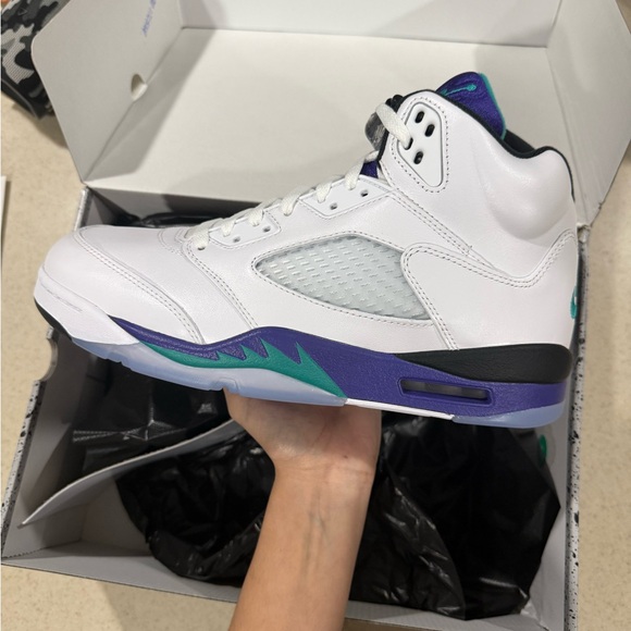 Jordan White and Teal Sneakers - Picture 3 of 8